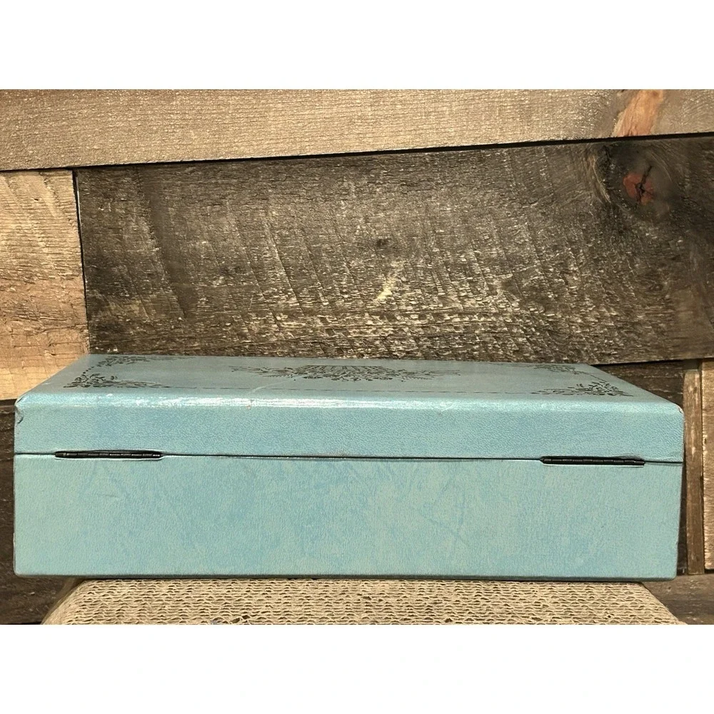 Vintage MCM Hinged 2 Tier Locking Jewelry Box Blue w/Blue Velvet Lining *No‎ Key